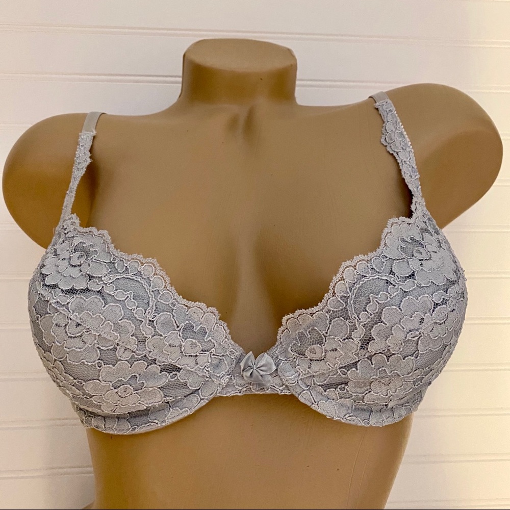 New VICTORIA'S SECRET Lace Plunge Pushup Bra 34C 34D